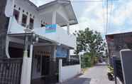 Exterior 2 Bale Abimantrana Homestay