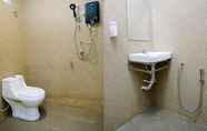 Toilet Kamar 5 Mr J Hotel Wakaf Che Yeh 1