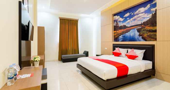 Bedroom OYO 1309 Hotel Shafira Syariah