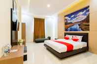Bedroom OYO 1309 Hotel Shafira Syariah