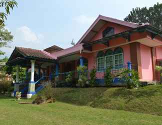 Bangunan 2 Villa Rumah Ibu 145 Puncak