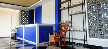 Lobi 3 Love In Hotel & Resort