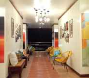 Lobby 3 Connecting Flight Mactan Cebu Hostel