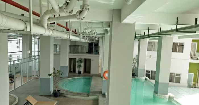Swimming Pool R2 - RM at Easton Park Apartment Jatinangor