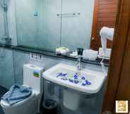 Toilet Kamar 7 Asura Resort
