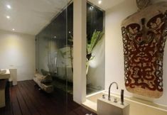 In-room Bathroom 6 Beach Axis Villa, Seminyak