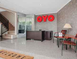 ล็อบบี้ 2 OYO 134 LG Residence surabaya Near RS Brawijaya Kota Surabaya