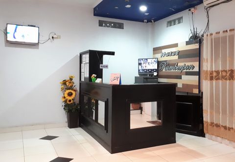 Lobby RedDoorz @ Hotel Rumberpon Sorong