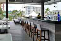 Bar, Kafe, dan Lounge Splash Beach Resort MaiKhao Phuket