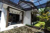 Exterior Almira Homestay Banyuwangi