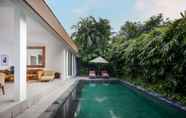 Swimming Pool 4 Villa Tembem