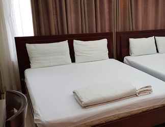 Kamar Tidur 2 Golden Night Hotel