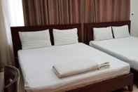 Kamar Tidur Golden Night Hotel