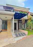 EXTERIOR_BUILDING 3 Bedroom at Villa Kusuma Pinus M3 by N2K