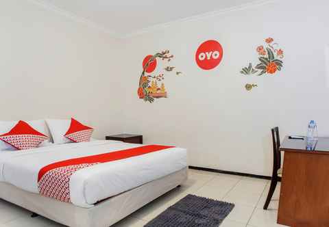 Bedroom OYO 143 Dukuh Kupang Residence