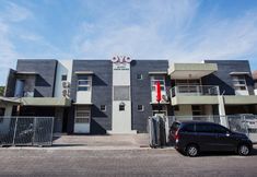 Exterior 2 OYO 143 Dukuh Kupang Residence