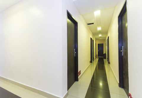 Ruang untuk Umum OYO 439 Night Queen Hotel