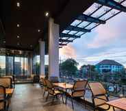 Restoran 2 Luminor Hotel Airport Sidoarjo By WH