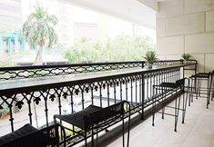 Bar, Cafe and Lounge 5 Hotel Shalva Jakarta