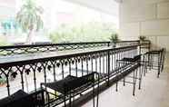 Bar, Cafe and Lounge 5 Hotel Shalva Jakarta