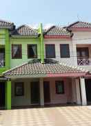 EXTERIOR_BUILDING Tiga Sekawan Homestay