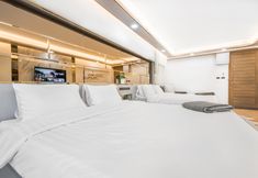 Bedroom 6 Paradise Apartments 6