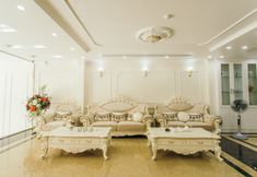 Sảnh chờ 3 White Crown Hotel