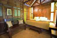 Bilik Tidur Ethnic Room at Omah Gladak by Omah Bungah