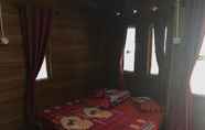 Bilik Tidur 5 Standard Bungalow - Meliya Homestay