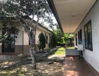 Lobby 2 Happy Guest House across Pulau Lengkuas