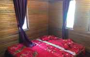 Kamar Tidur 3 Family Bungalow - Meliya Homestay