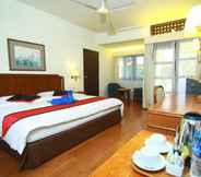 Bedroom 2 Theme Park & Resort Hotel Pantai Cermin