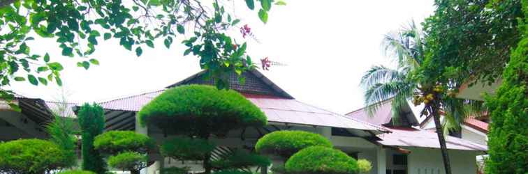 Lobby Theme Park & Resort Hotel Pantai Cermin