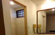 Toilet Kamar 7 Theme Park & Resort Hotel Pantai Cermin