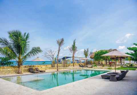 Swimming Pool Rua Beach Resort Sumba