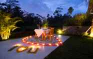 บริการของโรงแรม 6 Vrindavan Ubud Villa