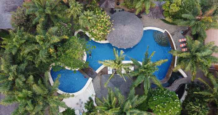 Swimming Pool Coconut Lodge Resort