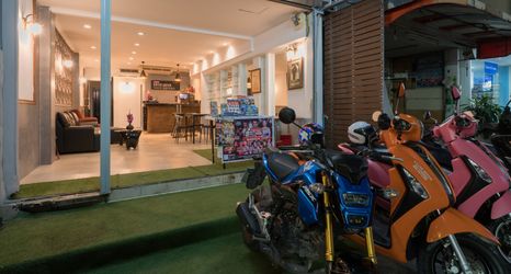 Lobby 2 Knock Knock Beach Boutique