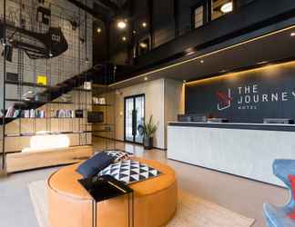 Lobi 2 The Journey Hotel Bangna