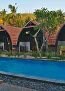 SWIMMING_POOL Ghamed Sari Villa and Restaurant