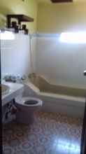 Toilet Kamar 4 Wiwik House 