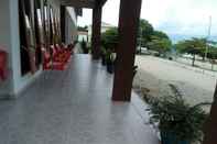 Common Space Raja Hotel Samosir