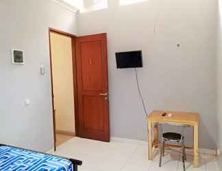 Kamar Tidur 2 First Room Rawamangun