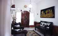 Lobi 4 Omah Uqieta Homestay - 4 Bedrooms