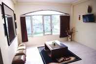 Lobby Omah Uqieta Homestay - 4 Bedrooms