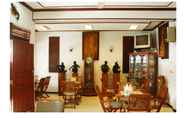 Restaurant 6 Family Homestay Yogyakarta 