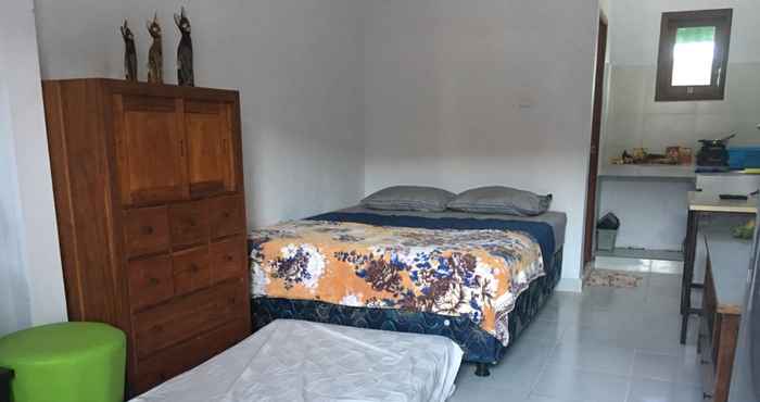 Kamar Tidur Permata Hijau Homestay