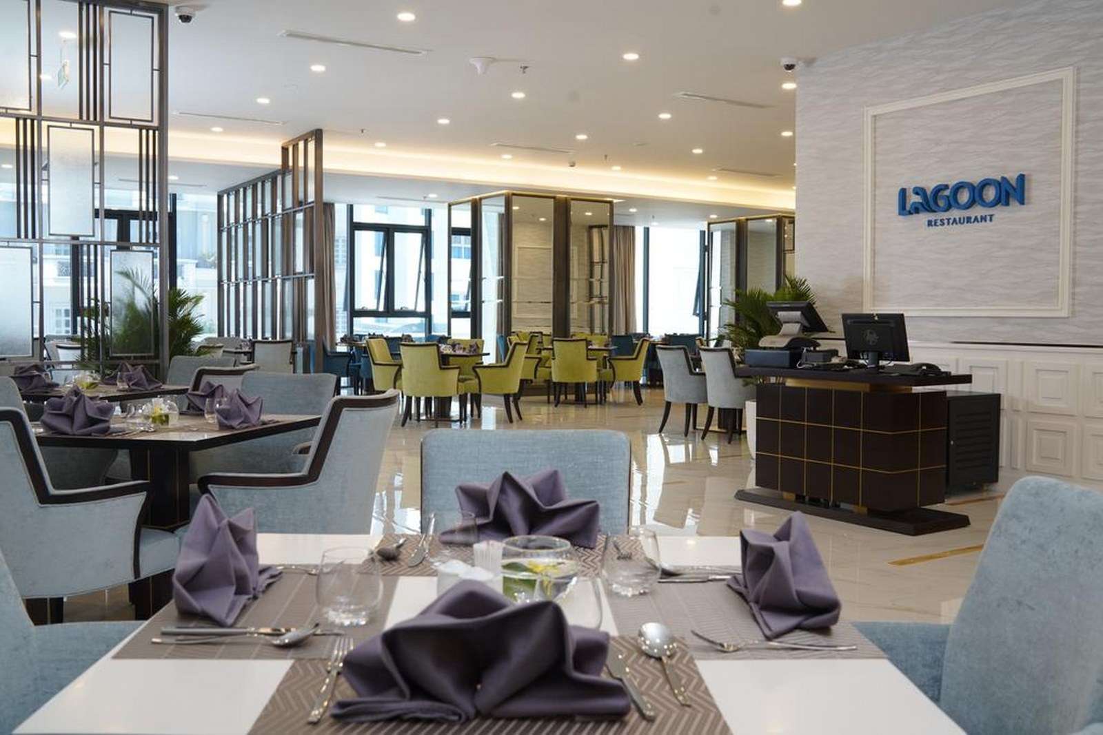 Nhà hàng sang trọng của Vinpearl Beachfront Nha Trang