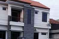 Exterior COKRO GUEST HOUSE SYARIAH