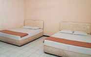 Bilik Tidur 5 Comfy Room at Penginapan Wibisono I